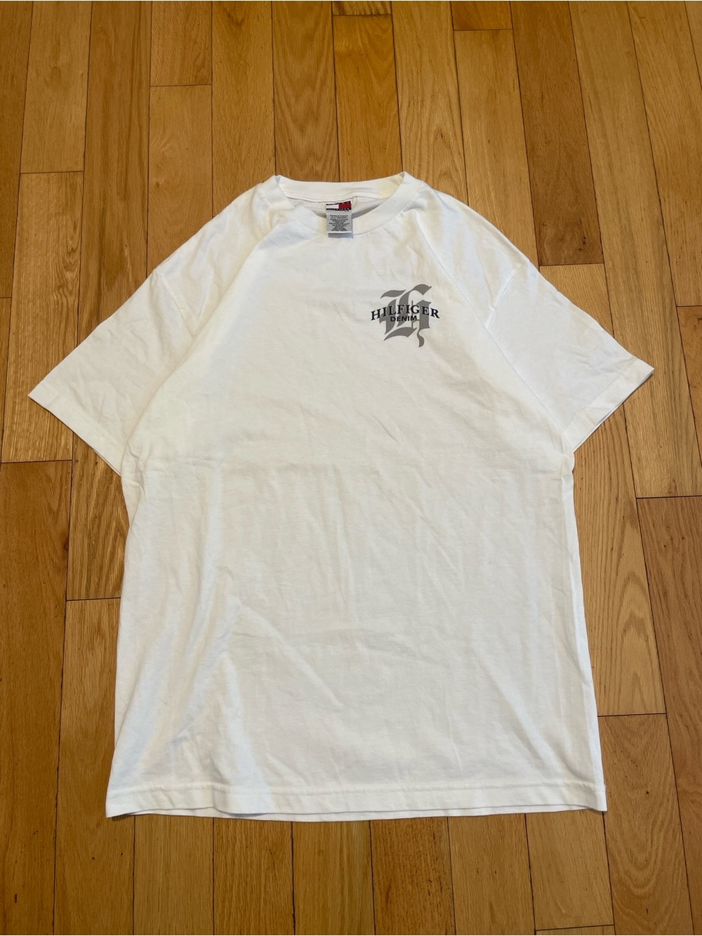 Tommy Hilfiger White Short-Sleeve Tee with Chest Logo